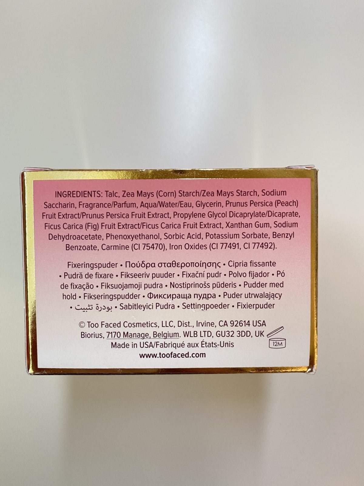 بودرة تثبيت غير لامعة بلون الخوخ